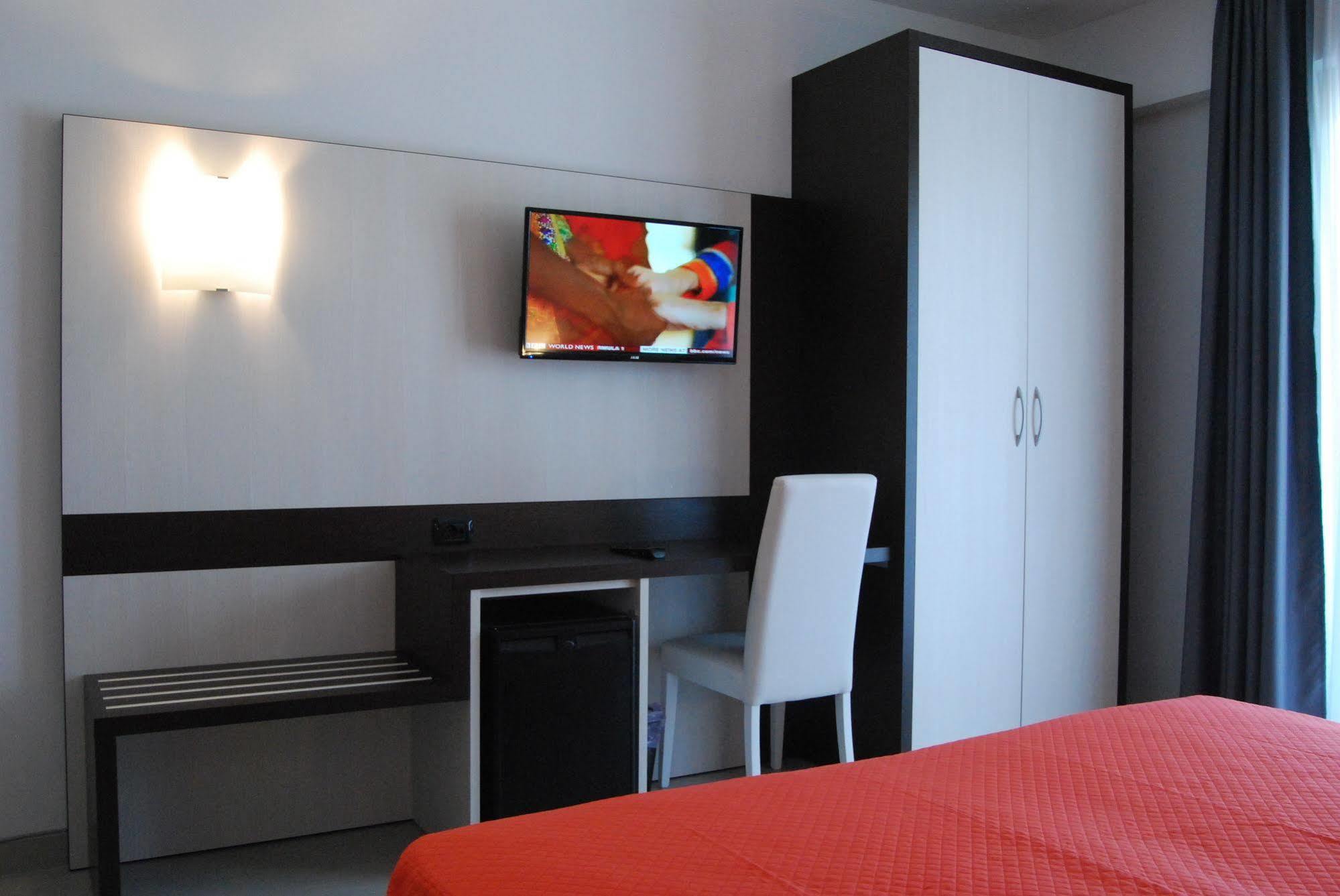 Maestrale Resort Hotel - Гроссето Екстер'єр фото