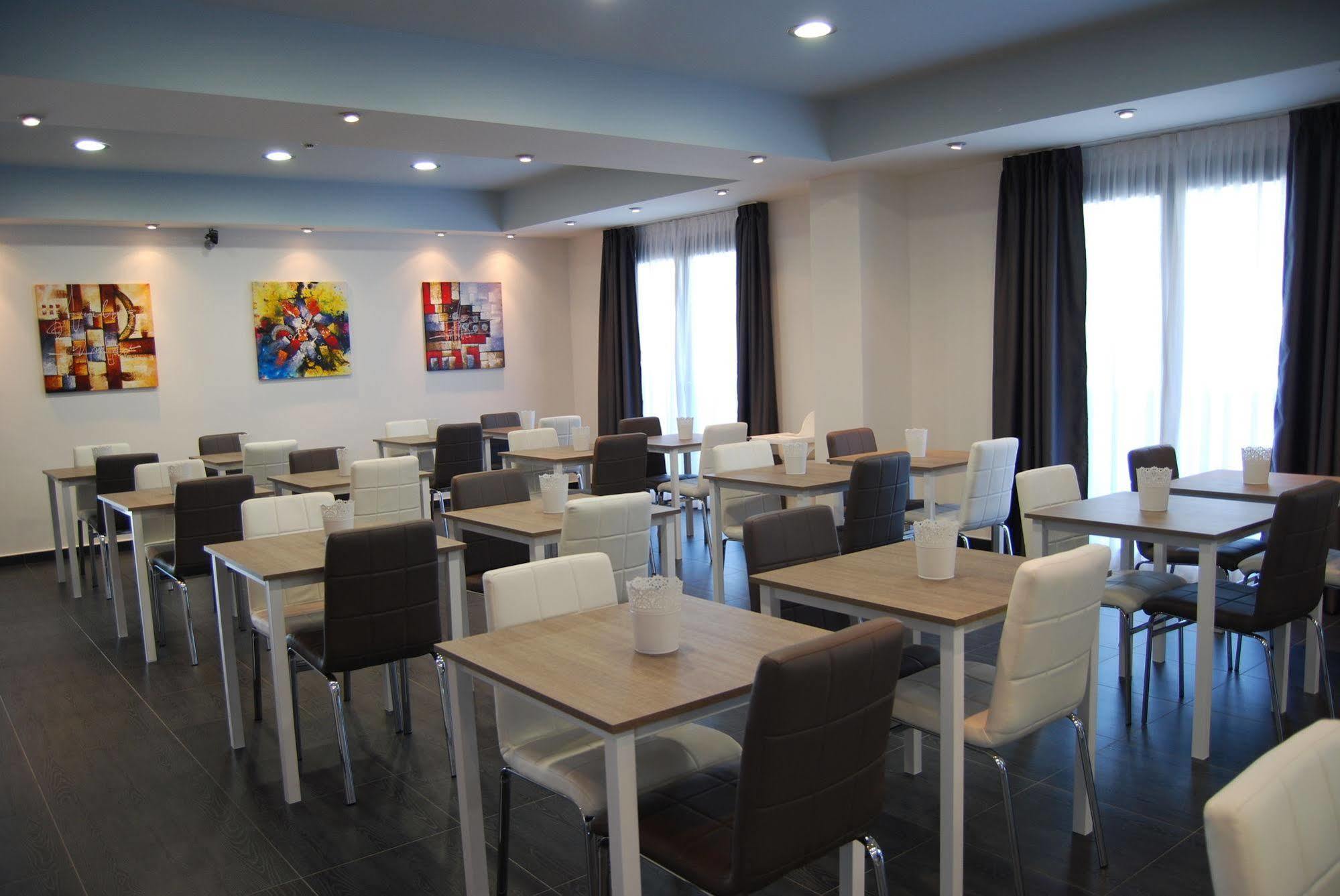 Maestrale Resort Hotel - Гроссето Екстер'єр фото